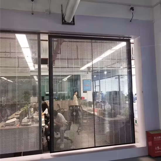 ショッピングモール用透明3D LEDビデオ広告スクリーン